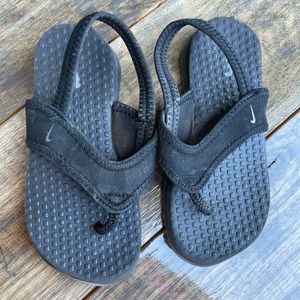 Nike Stretch back sandals